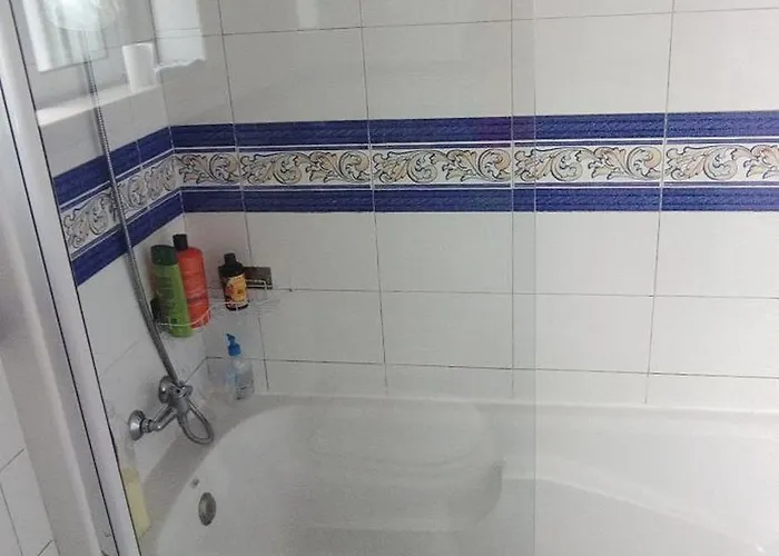 Privado 5 Quarto em Acomodações Particulares